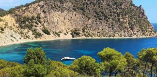 Cameriere italiano morto a Ibiza, corpo trovato nelle acque del porto
