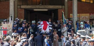 Francesco Imprezzabile, l’ultimo saluto tra ‘Ciao Francy’ e Hallelujah