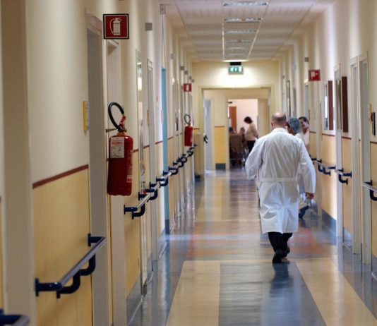 Asilo Tropea, bimbi ricoverati in buone condizioni: infezione per diversi batteri, l’ipotesi