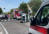 Suzzara, pauroso incidente: auto si ribalta all’incrocio. Ferito 49enne trasportato al Poma