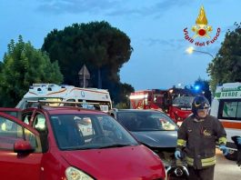 Bagnolo, scontro tra auto: cinque coinvolti, anche due bimbi di 4 e 9 anni