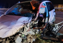 Castiglione, auto con a bordo tre giovani si scontra con un tir: strage sfiorata