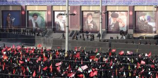 Iran, iniziati i funerali di Khamenei: slogan contro Usa e Israele a Teheran