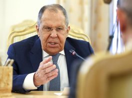 Ucraina, colpita raffineria russa. Lavrov: “Mosca vuole fine guerra per via diplomatica”