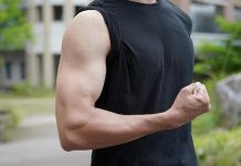 Muscoli forti anche invecchiando? Si può, ecco come avere l’effetto Braccio di ferro