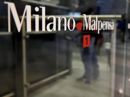 Malore per comandante aereo, atterraggio d’emergenza a Malpensa