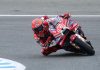 MotoGp, Marquez in pole nel Gp di Germania davanti a fratello Alex. Cade Bezzecchi