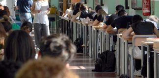 Verga ‘espositore’ del Verismo, Venere di Botticelli incinta e Guerra dei 7 nani: perle e strafalcioni della maturità 2026