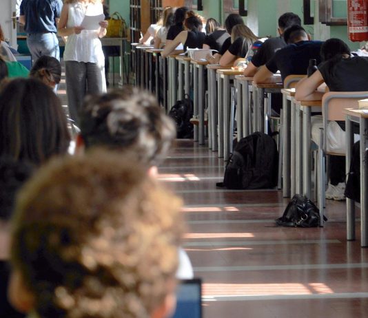 Verga ‘espositore’ del Verismo, Venere di Botticelli incinta e Guerra dei 7 nani: perle e strafalcioni della maturità 2026