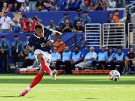 Mondiali, un gol annullato e due pali: Francia ‘folle’ contro Svezia