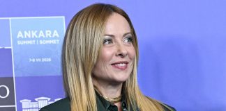 Meloni: “Rispettiamo impegni Nato ma stabiliamo noi priorità”. Su Trump: “Non mi pento di nulla”