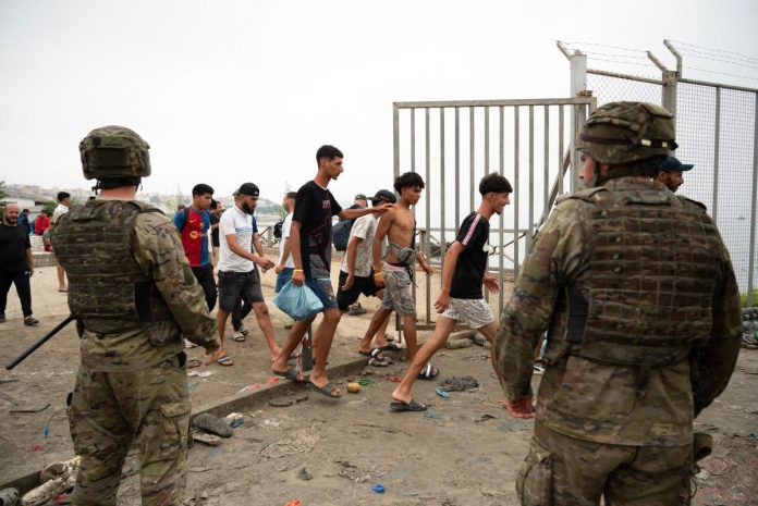 migranti_ceuta_rientro_afp_3107