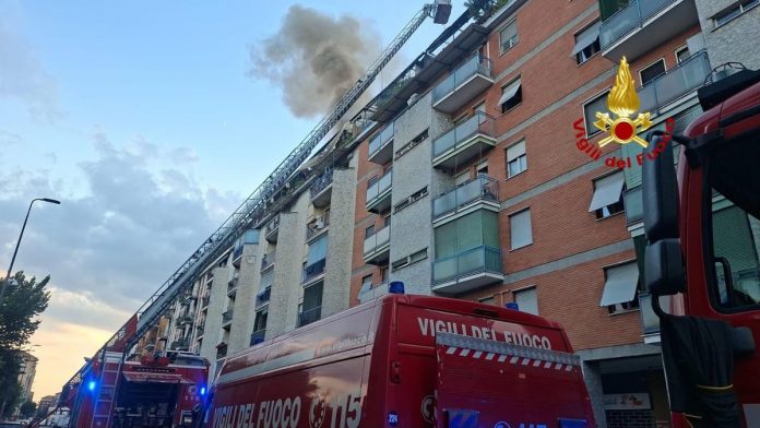 milano_incendio18luglio