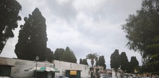 Napoli, spara e ferisce l’ex moglie al cimitero: 71enne arrestato