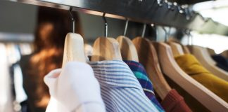 Vestiti, scarpe e accessori: per le grandi imprese scatta divieto distruzione invenduti