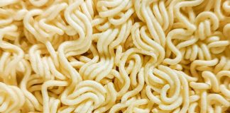 Salmonella, focolaio in Europa: a causarlo forse noodles aromatizzati