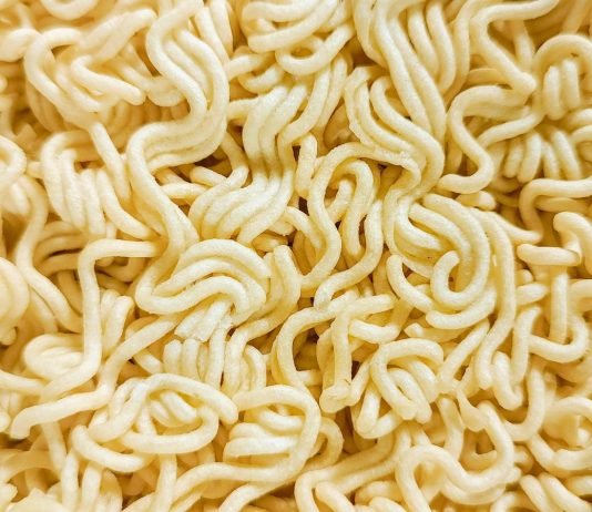 Salmonella, focolaio in Europa: a causarlo forse noodles aromatizzati