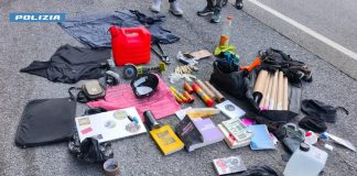 Andavano al Festival dell’Alta Felicità con fumogeni, petardi, caschi e benzina: tre francesi allontanati dall’Italia