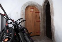 Orrore in Francia, corpi di cinque neonati ritrovati nella casa di una coppia a Orange