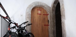 Orrore in Francia, corpi di cinque neonati ritrovati nella casa di una coppia a Orange