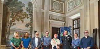 Ostiglia accoglie il nuovo maresciallo dei carabinieri Michele Anagni: il benvenuto del sindaco Barberio