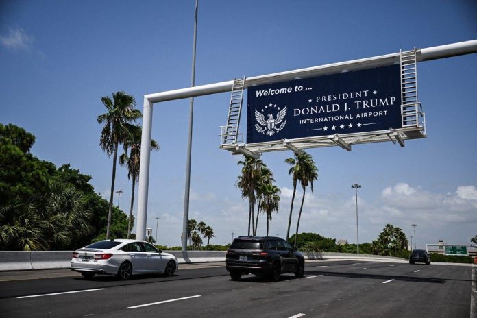 palm_beach_aeroporto_trump_afp