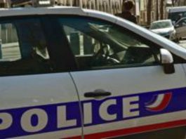 Parigi, tre donne aggredite con un coltello: fermato un uomo