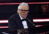 Peppino di Capri, il lungo applauso ai funerali: l’ultimo saluto sulle note de ‘Il sognatore’