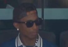 Mondiali, telecronisti non riconoscono Williams in tribuna: “Forse è un rapper…”