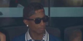 Mondiali, telecronisti non riconoscono Williams in tribuna: “Forse è un rapper…”