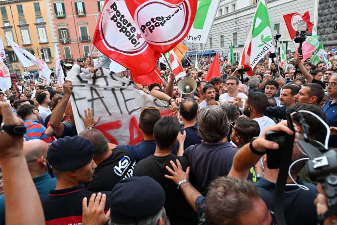 potere_popolo_protesta_comizio_ipa_fg