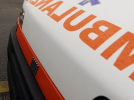 Otranto, si butta in mare per salvare figli di 8 anni e ha malore: morto 54enne