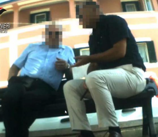 Spionaggio, ex 007 arrestati rispondono a gip. Difensore: “Nessun segreto rivelato”
