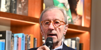 È morta Enoe Bonfanti, moglie di Vittorio Feltri: aveva 88 anni