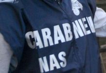 Brescia, neonato circonciso su tavolo da cucina in casa: denunciato cardiologo