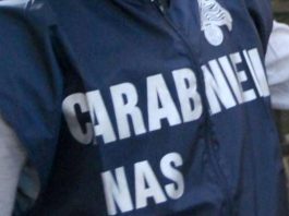 Brescia, neonato circonciso su tavolo da cucina in casa: denunciato cardiologo