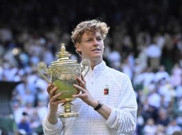 Wimbledon, Sinner show a cena dei vincitori: “Sono brillo, ho fallito esame della patente”