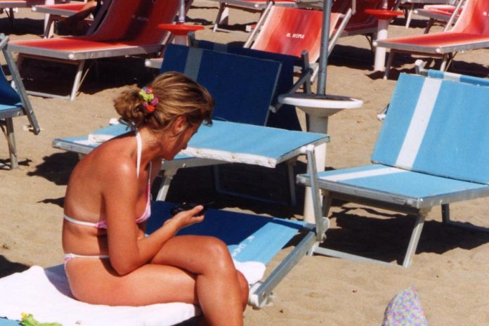 spiaggia_donna_ftg