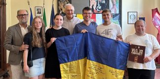 Suzzara, studenti ucraini ricevuti dal sindaco Guastalli in municipio