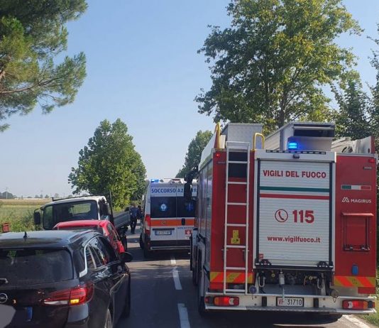 Maxitamponamento e frontale sull’Asolana: coinvolta anche una bambina. Traffico in tilt per chilometri