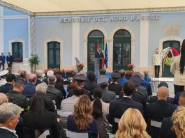 Scontro tra treni ad Andria, Mattarella a cerimonia per decennale: commozione tra parenti vittime