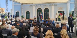 Scontro tra treni ad Andria, Mattarella a cerimonia per decennale: commozione tra parenti vittime
