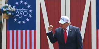 Usa festeggiano il 4 luglio, Independence Day tra caldo estremo e fuochi record di Trump