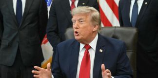 Dazi, Trump pronto a nuova guerra commerciale: nel mirino 60 paesi