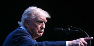 Hormuz, Trump: “Niente pedaggio 20%, faremo accordi commerciali con Paesi del Golfo”