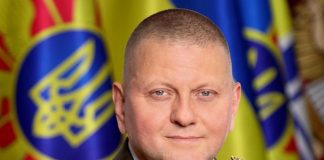 Ucraina, Zaluzhnyi annuncia a Zelensky l’intenzione di candidarsi alle presidenziali