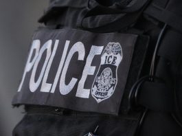 Sparatoria con agenti Ice nel Maine: uccisa una persona