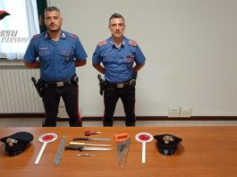Viadana, fermato con coltelli e sega: denunciato 37enne