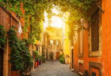 “Era più romano di una trattoria”: a Santa Maria in Trastevere chiude lo storico ristorante cinese