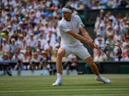 Wimbledon, paura Zverev: cade e resta a terra, lo aiuta… Sinner